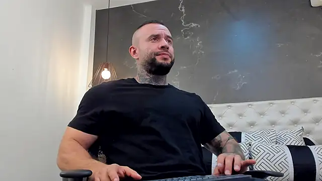 BruceDallas online show from January 2025 01:48:02 AM