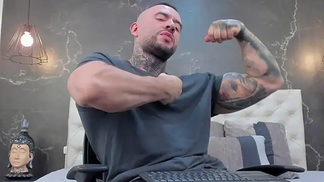 BruceDallas online show from January 2025 02:15:01 AM