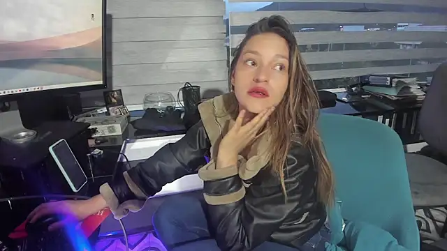 vanessabz online show from June 2026 11:05:01 PM