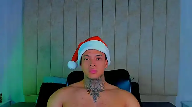 Stiven collins online show from December 2024 04:42:02 AM