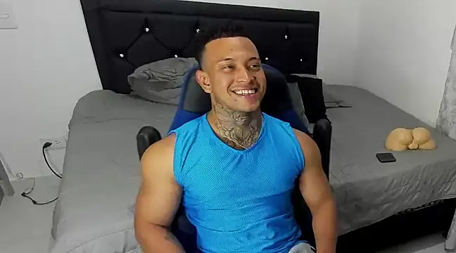 Stiven collins online show from January 2025 04:10:01 AM