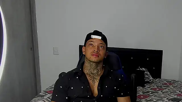 Stiven collins online show from January 2025 07:18:02 AM