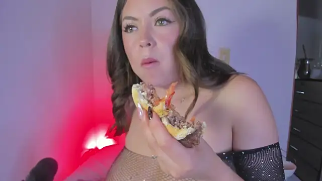 Snapshot of ale_blossom chatting on October 2025 01:37:02 AM ale blossom online show from October 2025 01:37:02 AM