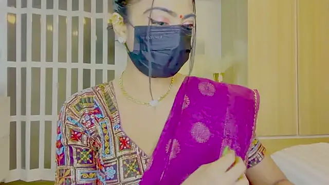 Monalisadon018 online show from April 2026 05:54:01 PM