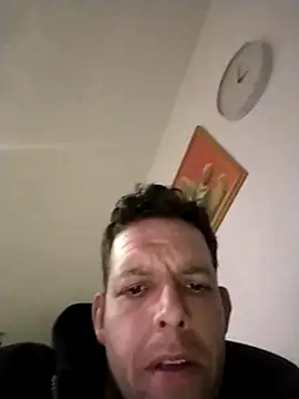 Knuffelstaaf123 online show from January 2025 10:16:02 AM