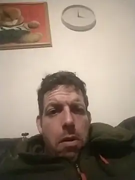 Knuffelstaaf123 online show from February 2025 10:11:01 PM