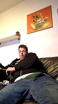 Knuffelstaaf123 online show from October 2025 09:04:01 PM