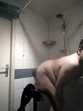 Knuffelstaaf123 online show from February 2026 06:27:01 PM