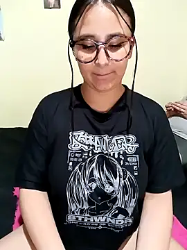 Snapshot of Cute_Penelope chatting on December 2024 11:57:02 PM Cute Penelope online show from December 2024 11:57:02 PM