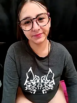 Snapshot of Cute_Penelope chatting on December 2024 12:16:02 PM Cute Penelope online show from December 2024 12:16:02 PM