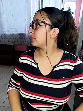 Snapshot of Cute_Penelope chatting on December 2024 12:01:02 PM Cute Penelope online show from December 2024 12:01:02 PM