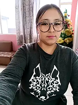 Snapshot of Cute_Penelope chatting on January 2025 03:19:01 PM Cute Penelope online show from January 2025 03:19:01 PM