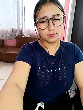 Snapshot of Cute_Penelope chatting on January 2025 03:06:01 PM Cute Penelope online show from January 2025 03:06:01 PM