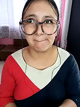 Snapshot of Cute_Penelope chatting on January 2025 03:10:01 PM Cute Penelope online show from January 2025 03:10:01 PM