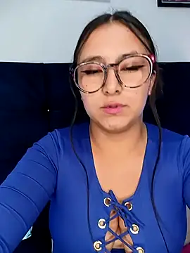 Snapshot of Cute_Penelope chatting on January 2025 03:13:02 PM Cute Penelope online show from January 2025 03:13:02 PM
