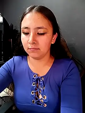 Snapshot of Cute_Penelope chatting on February 2025 12:05:02 PM Cute Penelope online show from February 2025 12:05:02 PM