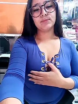 Snapshot of Cute_Penelope chatting on February 2025 03:09:02 PM Cute Penelope online show from February 2025 03:09:02 PM