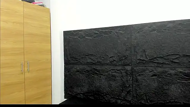 emakross online show from February 2026 12:07:01 AM