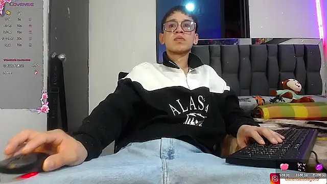 Mr daren  online show from January 2025 05:42:02 PM