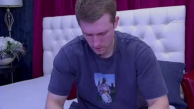 EthanPinkman online show from September 2025 04:36:02 AM