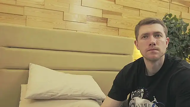 EthanPinkman online show from November 2025 04:16:01 AM