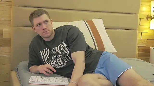 EthanPinkman online show from February 2026 06:22:01 AM