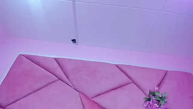 LilithCooperr  online show from December 2024 12:53:02 AM