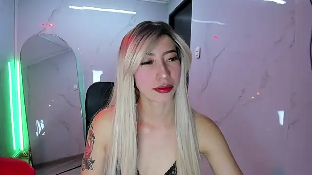 LilithCooperr  online show from September 2025 10:10:02 PM