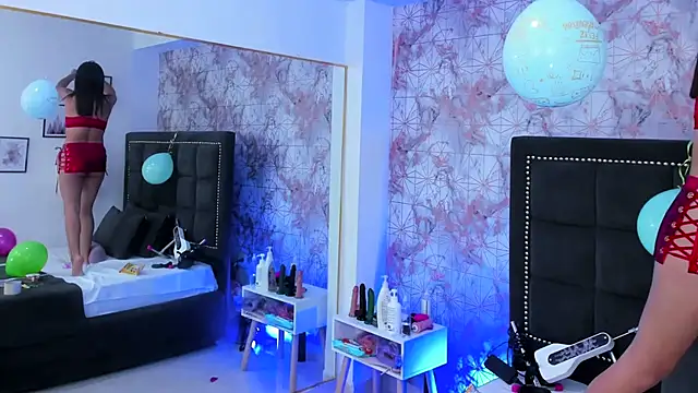 Snapshot of AnyLeonhard chatting on March 2025 08:00:02 PM AnyLeonhard online show from March 2025 08:00:02 PM