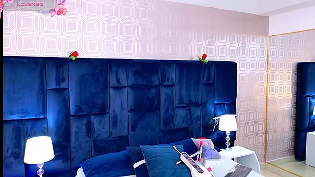 Snapshot of AnyLeonhard chatting on September 2025 06:12:02 PM AnyLeonhard online show from September 2025 06:12:02 PM