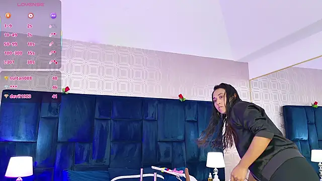 Snapshot of AnyLeonhard chatting on October 2025 07:57:02 PM AnyLeonhard online show from October 2025 07:57:02 PM