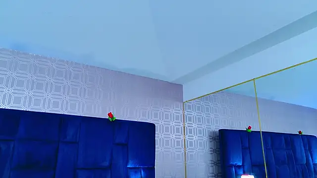 Snapshot of AnyLeonhard chatting on October 2025 07:47:02 PM AnyLeonhard online show from October 2025 07:47:02 PM