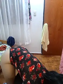 littlemelii online show from April 2026 04:44:02 PM