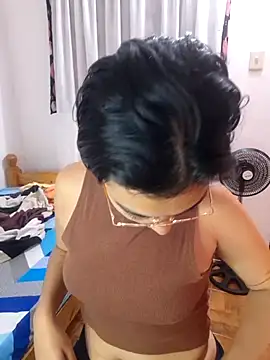 littlemelii online show from July 2026 11:41:01 PM