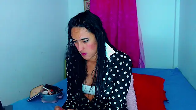 misss estrella online show from February 2026 01:49:01 PM