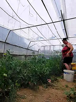 Snapshot of EmmaSquirt chatting on June 2026 10:50:02 AM EmmaSquirt online show from June 2026 10:50:02 AM