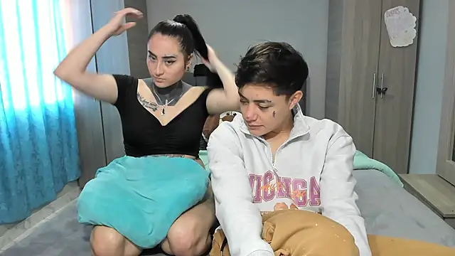 Snapshot of steban_and_kim chatting on January 2025 06:43:01 PM steban and kim online show from January 2025 06:43:01 PM