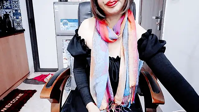 Miu-Le online show from January 2026 07:27:01 PM