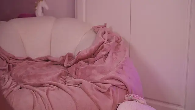 ClaraHazel online show from September 2025 02:44:01 AM