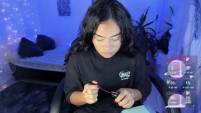 Snapshot of Riana_Kean chatting on October 2025 10:51:02 PM Riana Kean online show from October 2025 10:51:02 PM