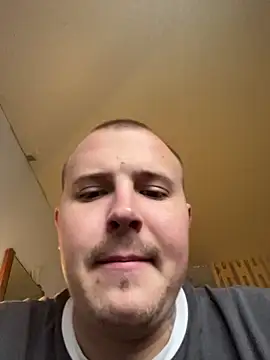 MrMrsRight online show from October 2025 07:09:02 AM