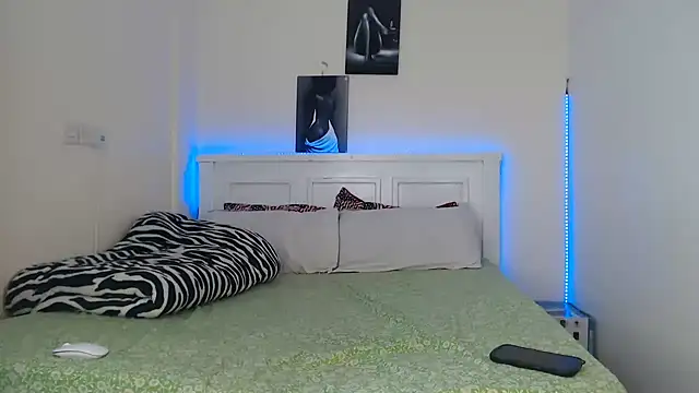 libra goddess online show from April 2026 12:32:02 PM