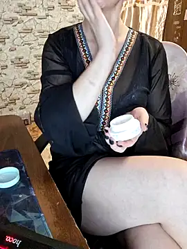  Kitti  online show from December 2024 06:38:02 PM