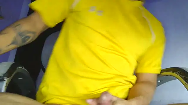 Skartoliver online show from October 2025 12:23:02 PM