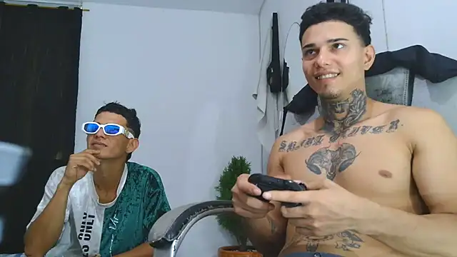 Skartoliver online show from October 2025 09:15:01 PM