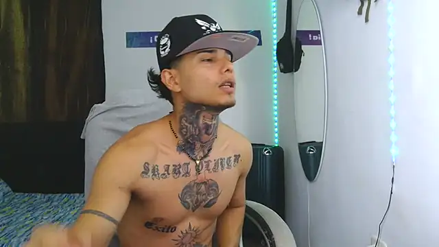 Skartoliver online show from October 2025 12:49:01 PM