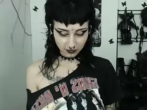 Snapshot of n0sferatus__ chatting on September 2025 02:26:02 AM n0sferatus online show from September 2025 02:26:02 AM