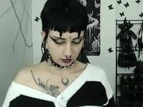 Snapshot of n0sferatus__ chatting on October 2025 03:53:02 AM n0sferatus online show from October 2025 03:53:02 AM