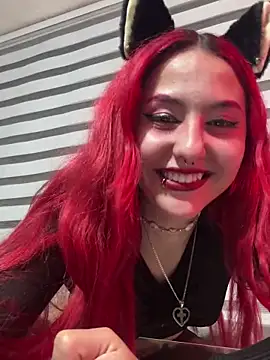Snapshot of Megan_wolf1_ chatting on March 2025 09:02:02 AM Megan wolf1 online show from March 2025 09:02:02 AM