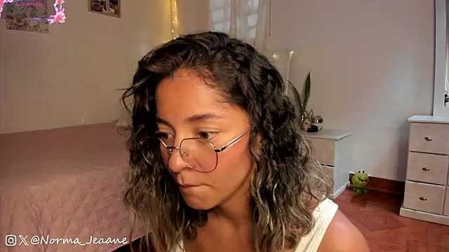 Snapshot of Norma-Jeaane chatting on January 2025 08:11:01 PM Norma-Jeaane online show from January 2025 08:11:01 PM